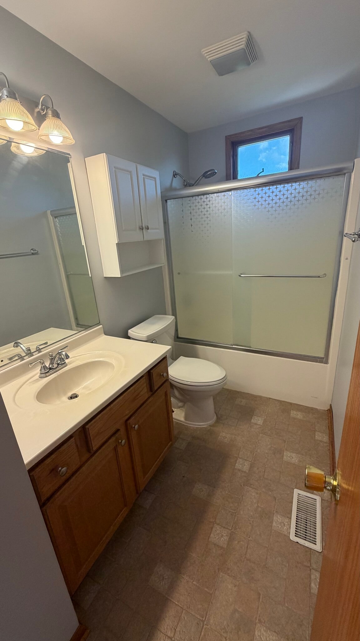 Building Photo - 1639 Dogwood Dr