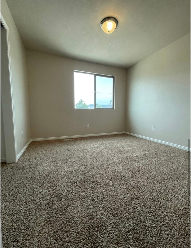 Building Photo - 1207 Painter Way E
