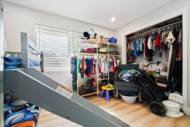 Building Photo - 5402 NW 25th Terrace