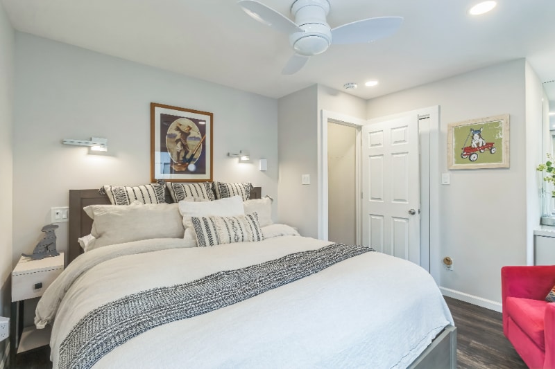 Building Photo - 989 Tahoe Blvd