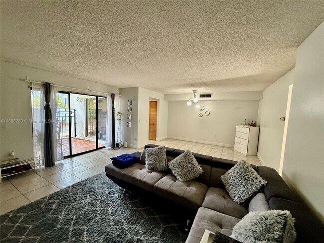 Building Photo - 8331 SW 157th Ave