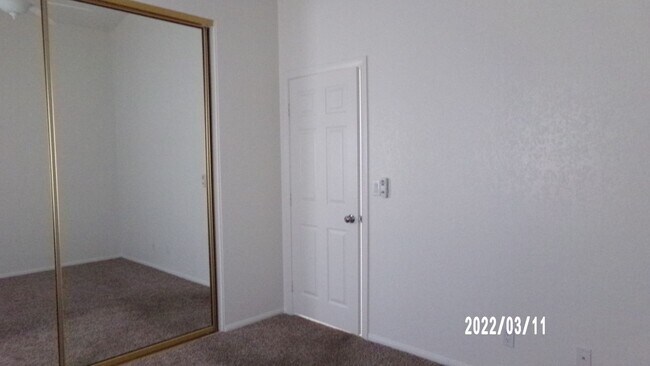 Building Photo - 252 Paseo Del Lago Cir