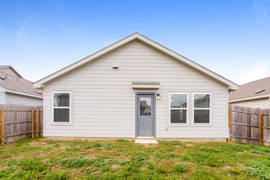 Building Photo - 8944 Yorkshire Way