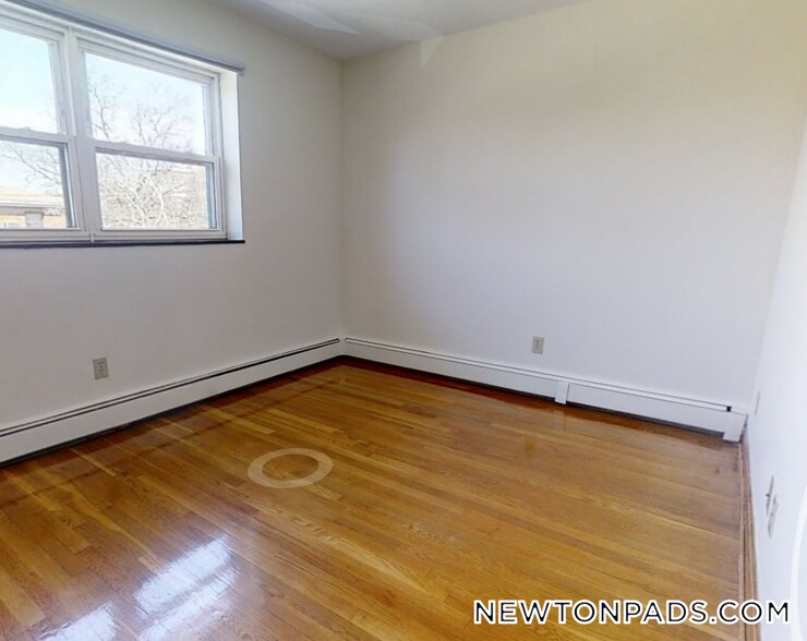 Building Photo - 278 Grove St