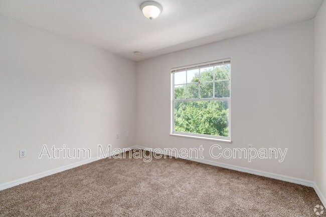 Building Photo - 2221 Harrison St