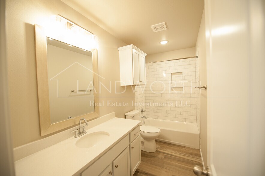 Building Photo - 1406 15th St