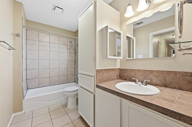 Building Photo - 8011 Lazy Ln