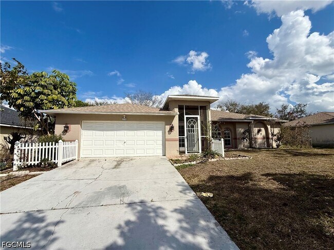 Building Photo - 1713 SW 10th Pl