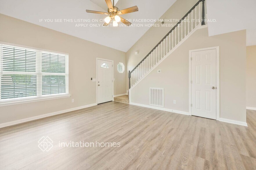 Building Photo - 1108 Pin Oak Dr
