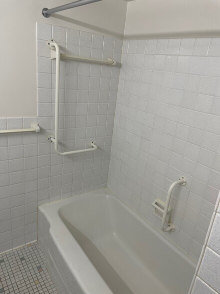 Building Photo - 8701 W 35th St