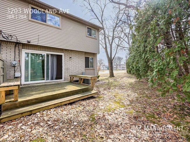 Building Photo - 3203 Woodland Ave