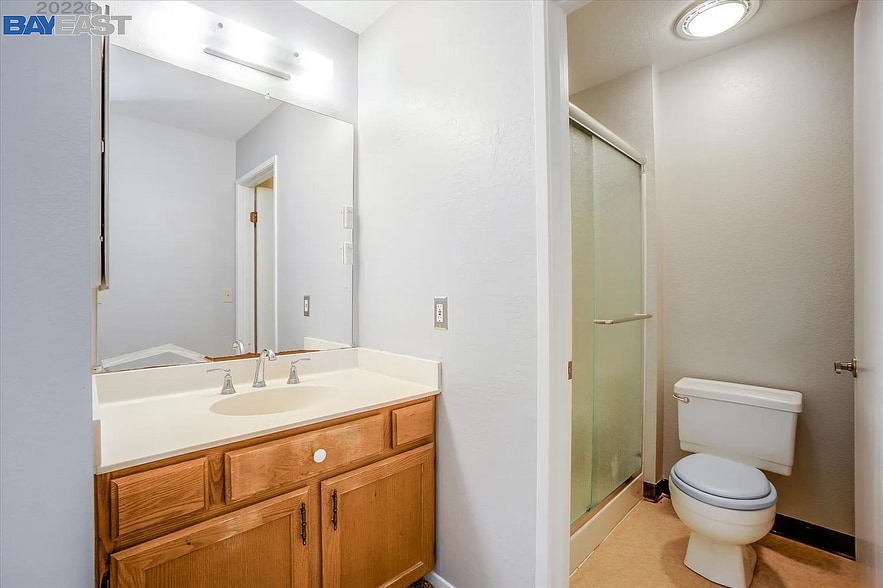 Building Photo - 2055 Sierra Rd