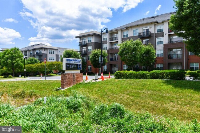 Building Photo - 7102 Druce Way