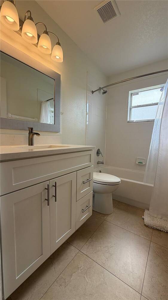 Building Photo - 632 Dharma Cir