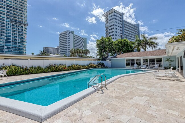 Building Photo - 1956 S Ocean Ln