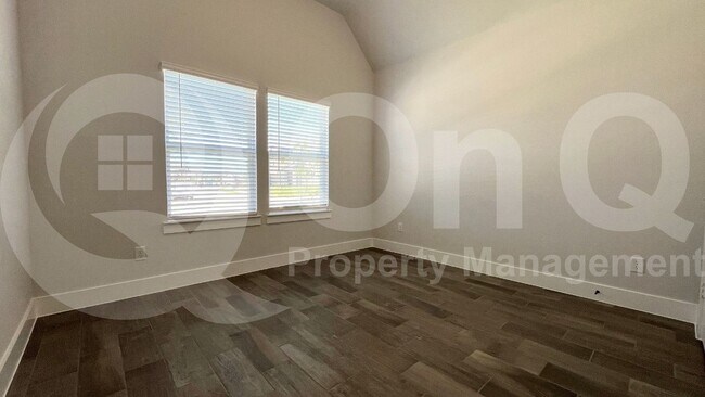 Building Photo - 6300 Mulberry Creek Ln