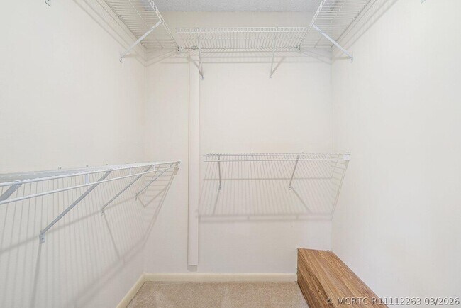 Building Photo - 1619 16th Ct