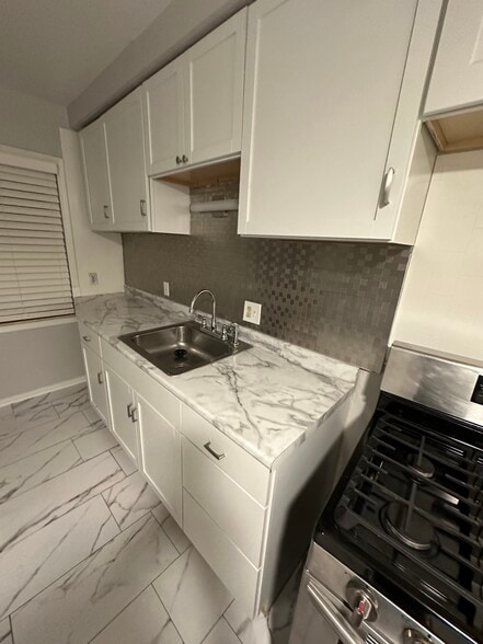 Building Photo - 11668 San Jose