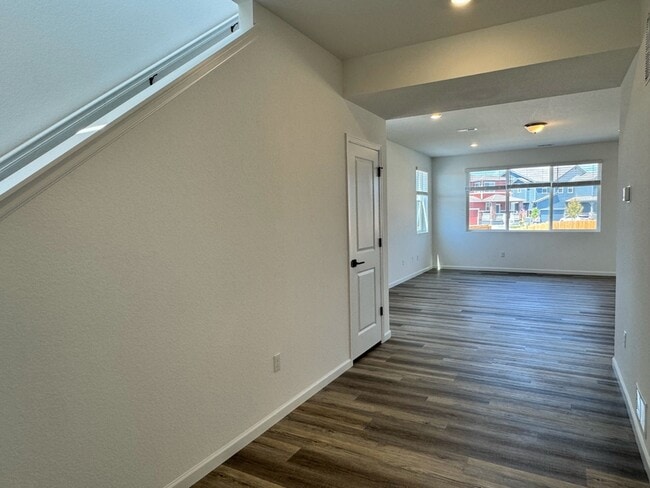 Building Photo - 5963 Sawdust Dr