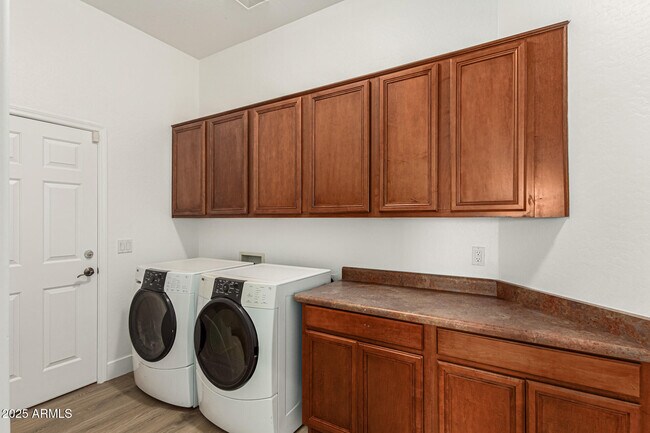 Building Photo - 3771 E Leo Pl