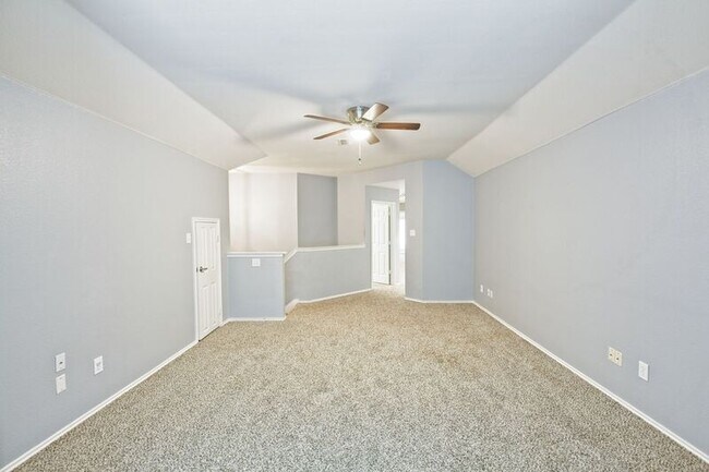 Building Photo - 1201 Rain Fern Dr