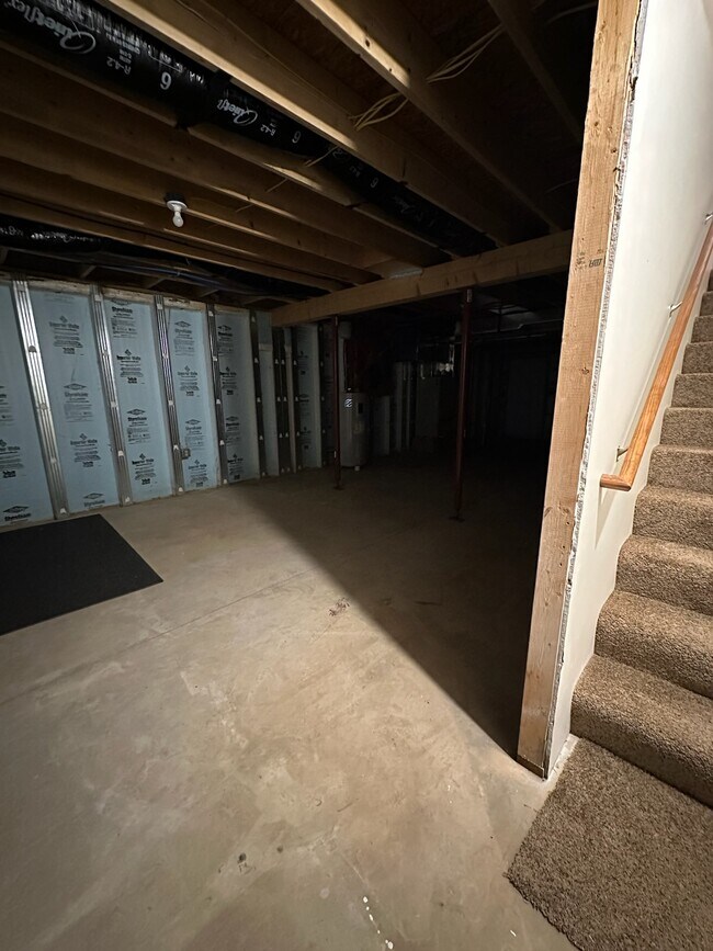 Building Photo - 162 Cortland Dr