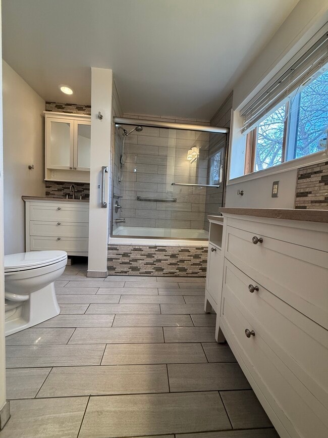 Building Photo - 12255 W 13th Ave