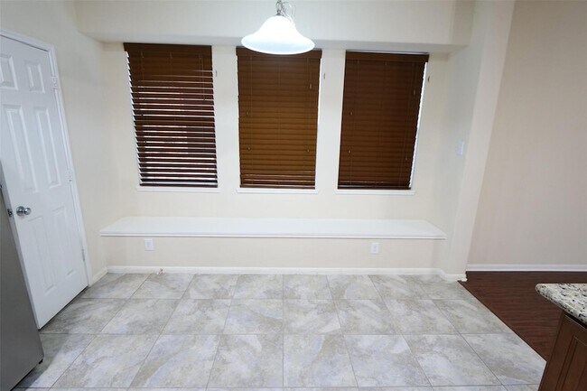 Building Photo - 21610 Alta Peak Way