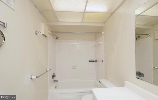 Building Photo - 5911 Prince James Dr