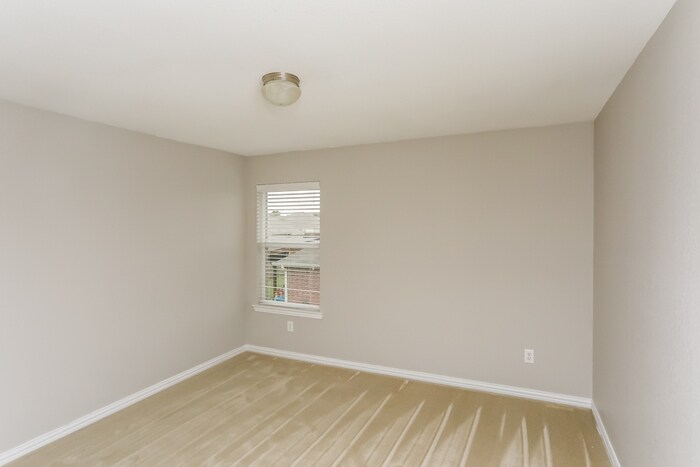 Building Photo - 3009 Flowering Springs Dr