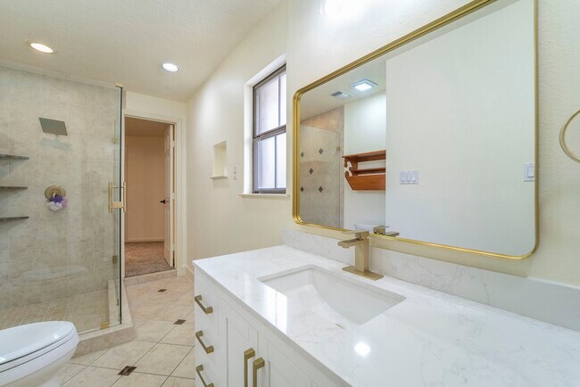 Building Photo - 1743 Randons Point Dr