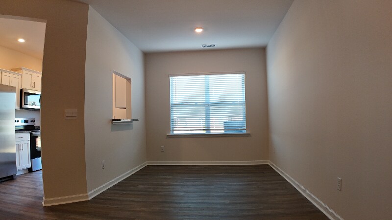 Building Photo - 794 Embark Cir