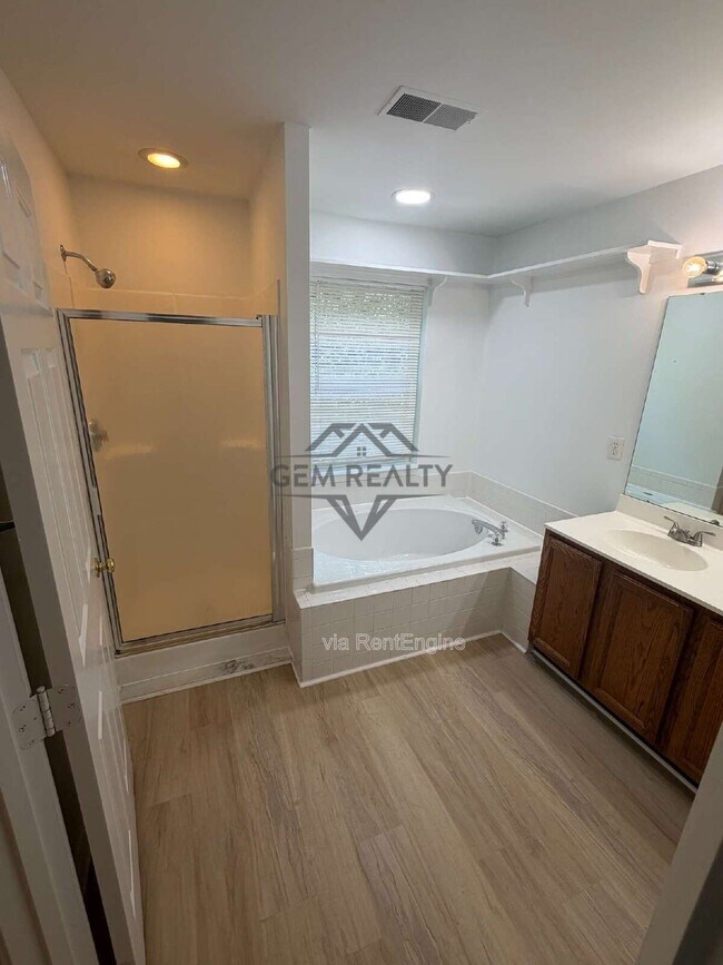 Building Photo - 4710 Turnberry Dr