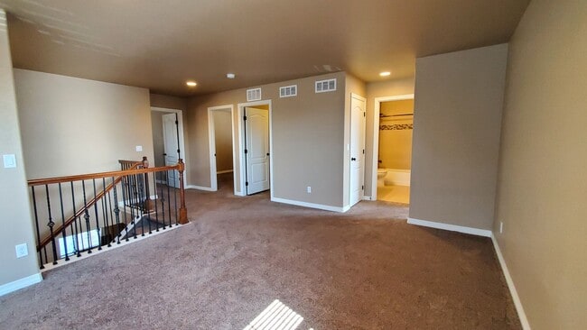 Building Photo - $2576, 5 Br/4 BA Stunning house for rent in Colorado Springs