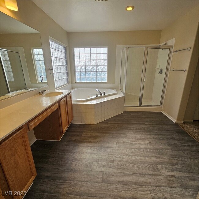 Building Photo - 4599 Deer Forest Ave