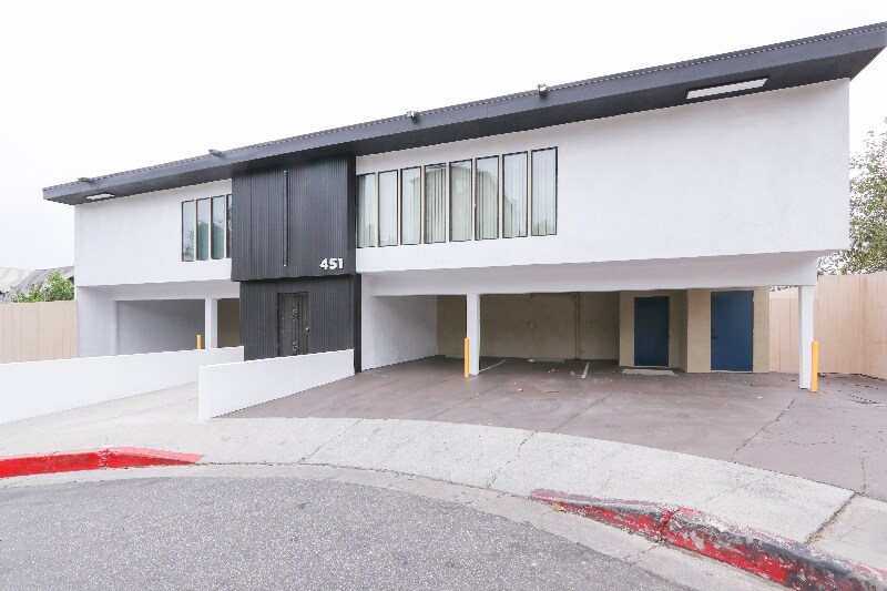 Building Photo - 451 N Coronado St