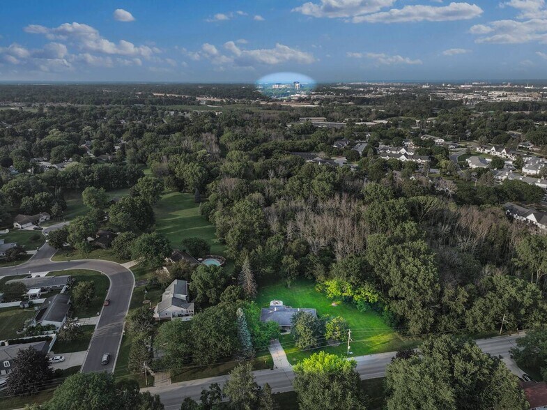 Building Photo - 1212 Circle Dr