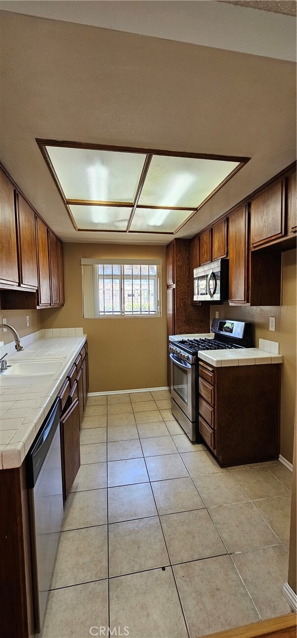 Building Photo - 8150 Loren Ln
