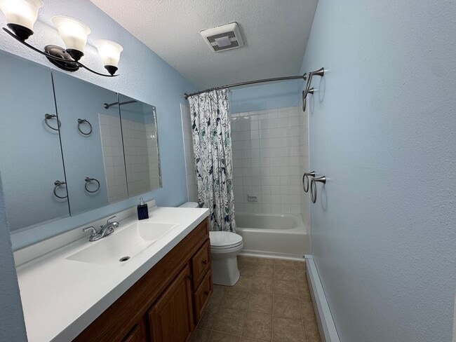 Building Photo - 3923 Pawn Pl