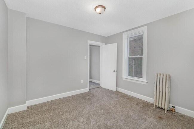 Building Photo - 3 Bedroom 1 Bathroom home in Harrisburg, PA