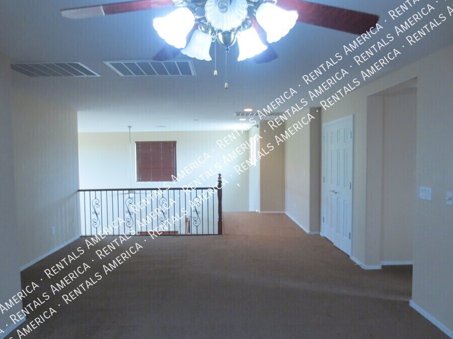 Building Photo - 1912 W Black Hill Rd