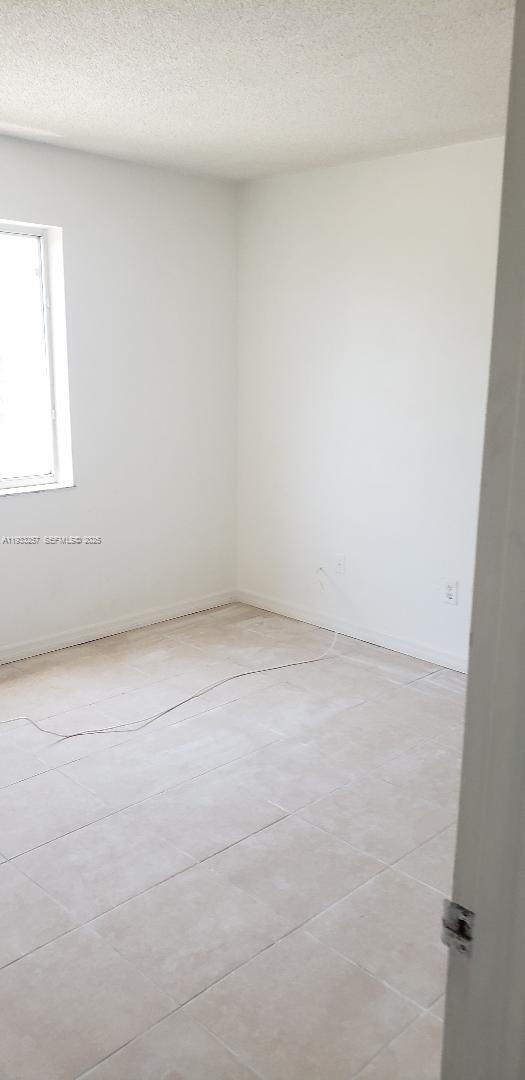 Building Photo - 14840 Naranja Lakes Blvd