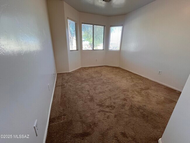 Building Photo - 13268 E Mesquite Flat Spring Dr