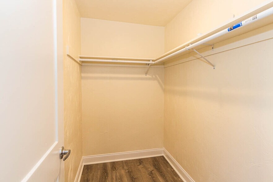 Building Photo - 39 Harvard St