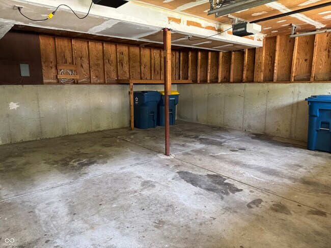 Building Photo - 7717 Cambridge Dr