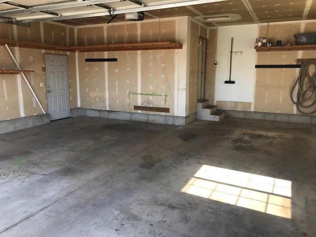Building Photo - Beautiful home in Clinton with sport pad a...