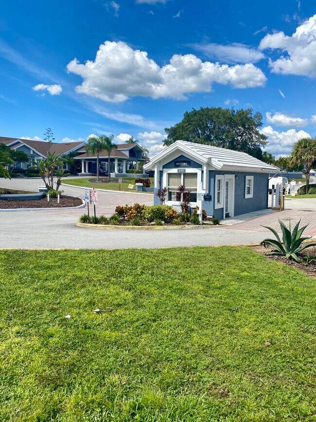 Building Photo - ICW-811 Orchid Dr