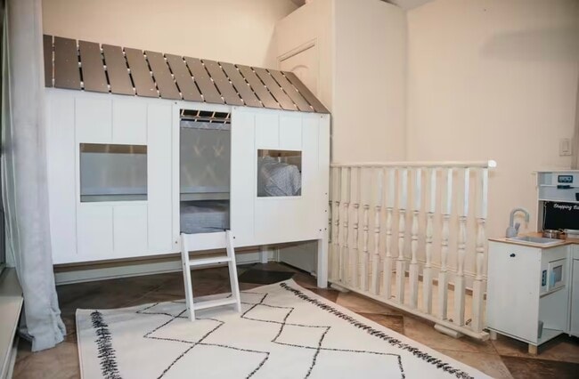 Building Photo - 1306 N 31st St