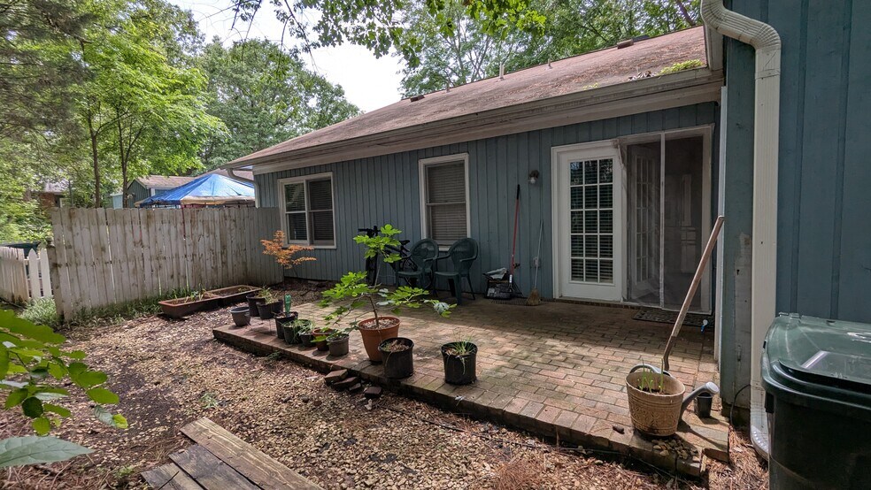 Building Photo - 55 Candytuff Ln