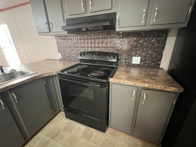 Building Photo - 295 Sawgrass Ct